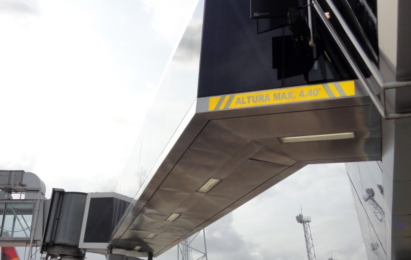 Estruturas em Aço Inox para Aeroportos