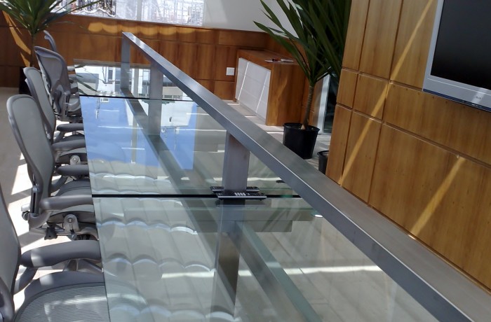 Mesa em Aço Inox para escritório